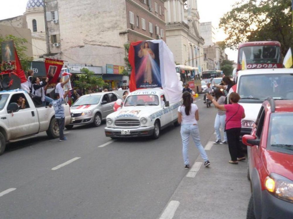 Los tucumanos �armaron l�o� en calles y plazas