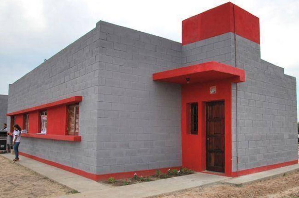Este lunes entregar�n viviendas en Zaparinqui, J.J. Castelli y Fort�n Lavalle