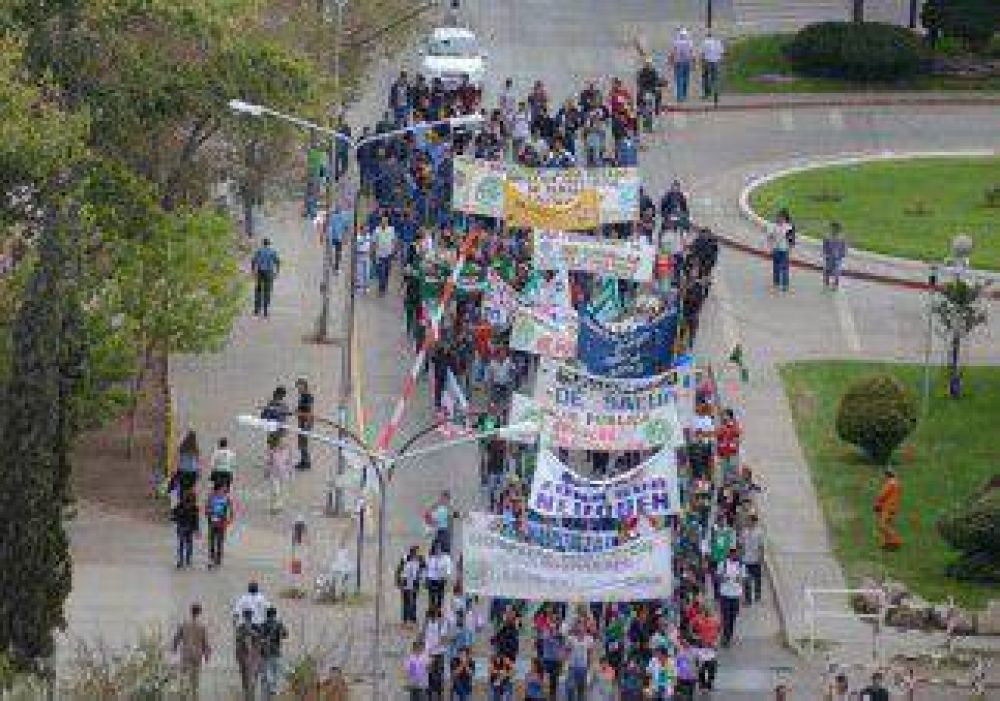 La pelea por la CTA le quita fuerza a la marcha del D�a del Trabajador 