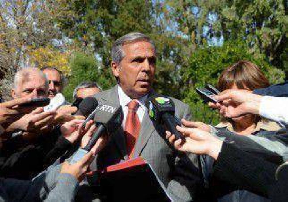 Sapag firmar� hoy la pr�rroga de deudas con Naci�n por $60 millones 
