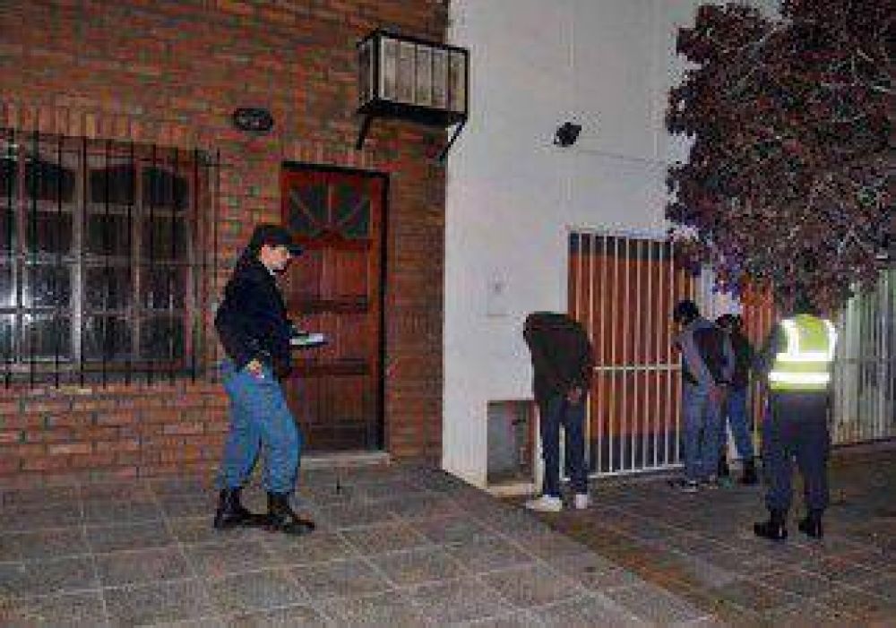 Atraparon a dos menores robando en pleno centro 