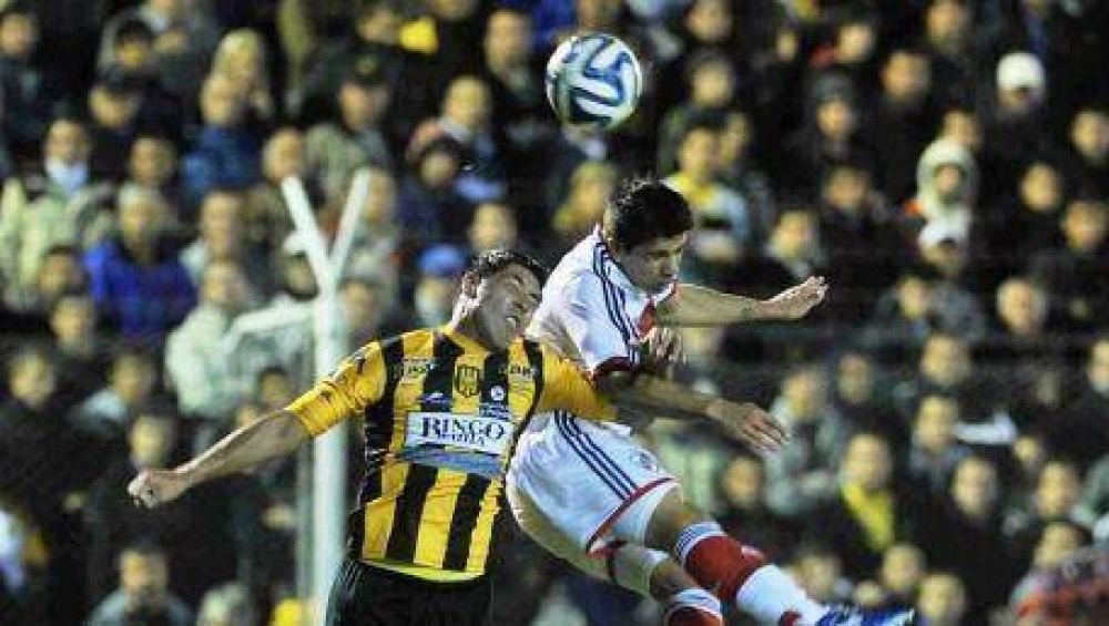 River igual� y el Lobo qued� como �nico l�der