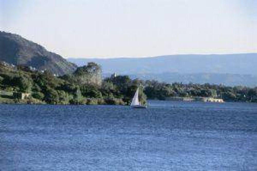 El nivel del lago San Roque garantiza el agua en Carlos Paz