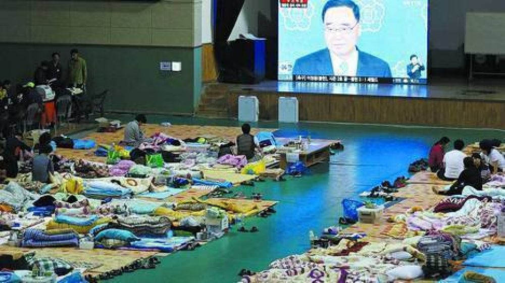 Corea del Sur: por el hundimiento del ferry, renunci� el primer ministro