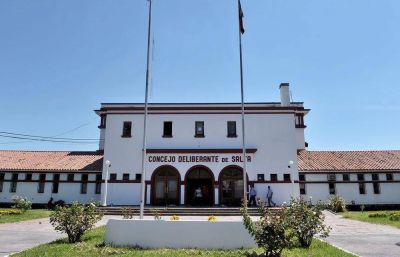 CONCEJALES OFICIALISTAS IMPULSAN LA REFORMA DE LA CARTA ORG�NICA