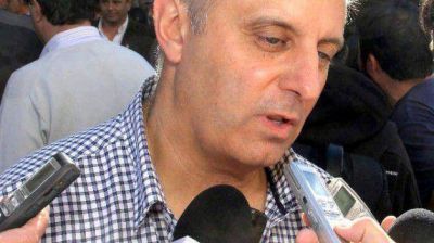 El ministro de Econom�a pidi� a Das Neves 