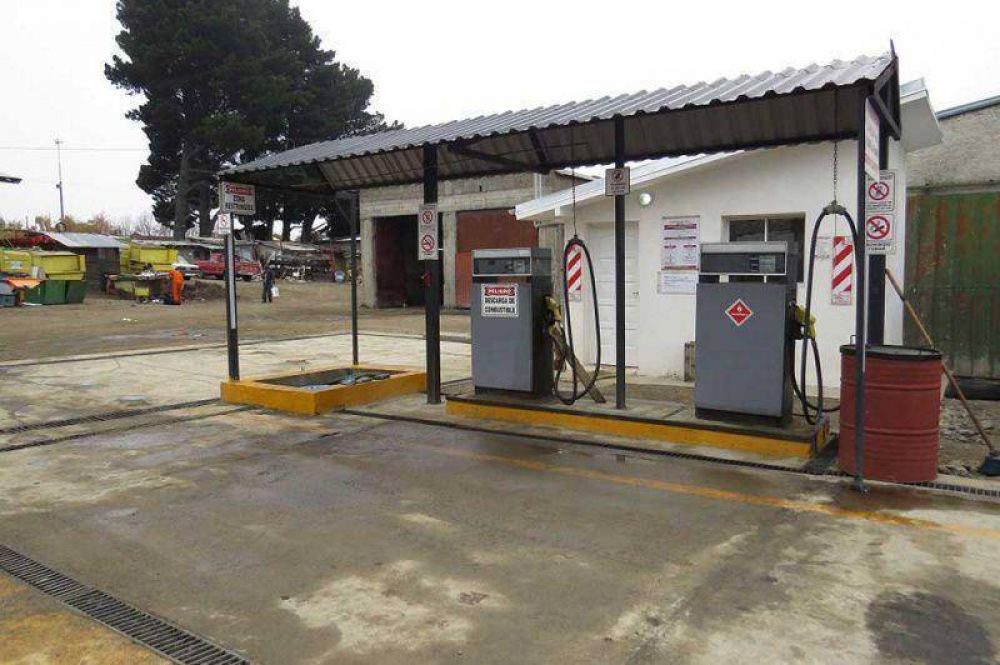 La municipalidad cuenta con moderno sistema propio de abastecimiento de combustible