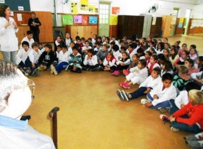 De cuando los mayores cuentan a los m�s peque�os