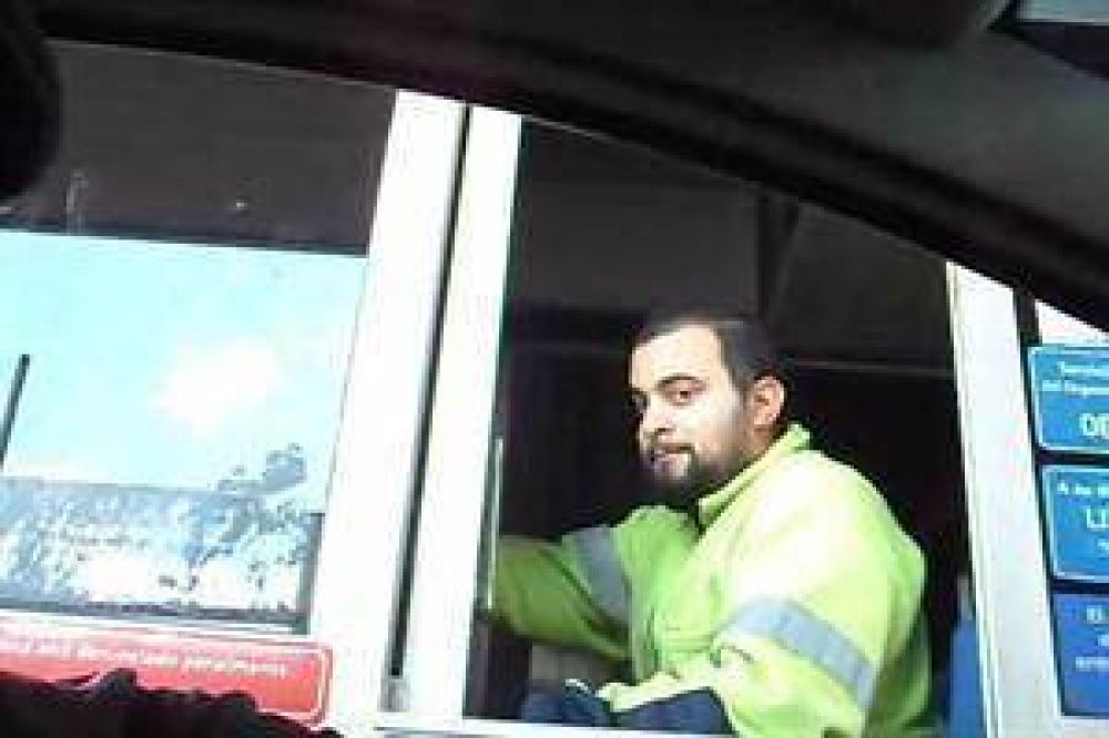 Insultos y discriminaci�n en una cabina de peajes de la Panamericana