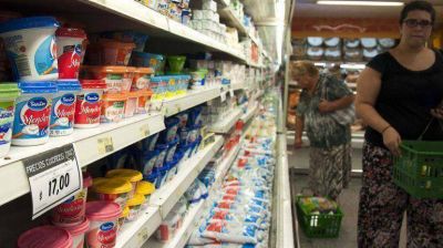 En marzo, las ventas crecieron 10,6% en supermercados y 20,4% en shoppings