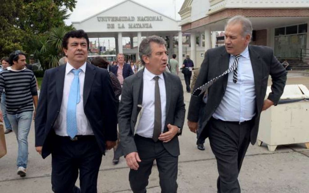 Urribarri recibi� el apoyo del PJ bonaerense