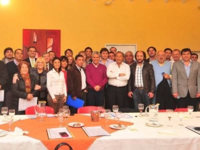 Ya est� en marcha el Consejo para el Desarrollo y Consolidaci�n del Empleo en el Sector Privado