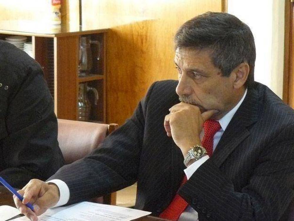 Tres delincuentes intentaron robarle a un concejal de Tunuy�n, pero fueron atrapados
