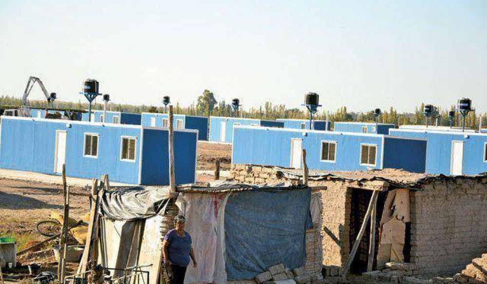 De la desaz�n de la casa destruida a la alegr�a de contar con un techo digno