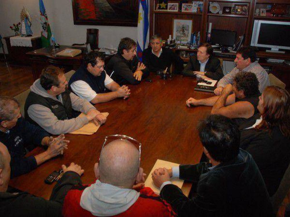 Bevilacqua aval� la presencia de buques pesqueros marplatenses en la r�a