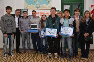 Se entregaron netbooks en la Escuela de Educaci�n Agropecuaria N� 1