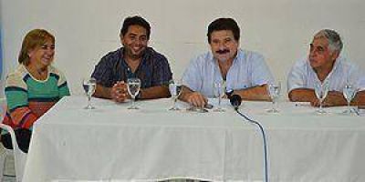 Realizaron la presentaci�n de los juegos Juveniles Formose�os