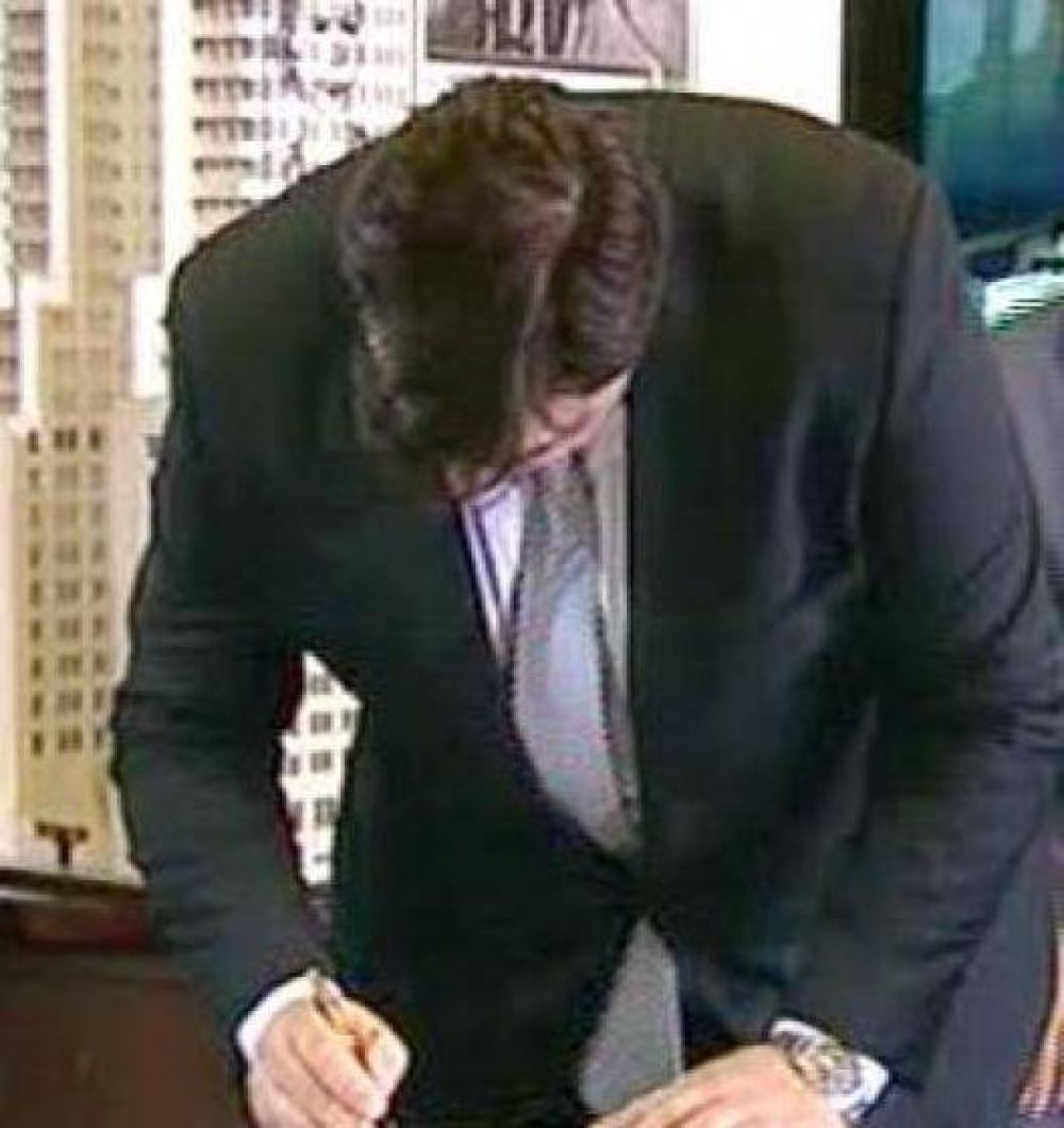Santa Cruz firm� acuerdo para refinanciaci�n de deuda