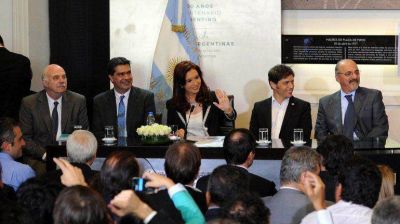 Cristina oxigena a las Provincias y les refinancia 65 millones