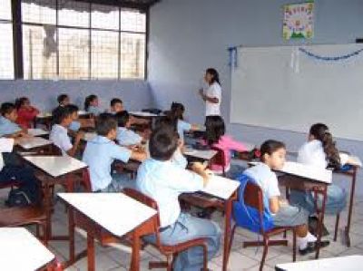 La mayoria de los salte�os piden que los docentes vuelvan a las aulas