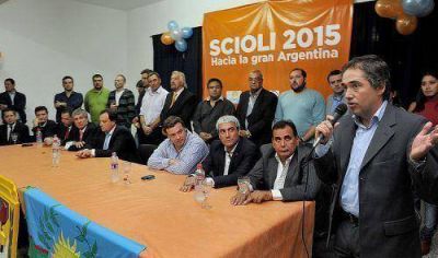 Se prepara el lanzamiento de la Mesa Scioli 2015 de la regi�n