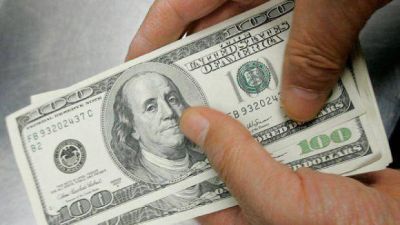 El d�lar blue volvi� a caer y termin� por debajo de los $ 10,60