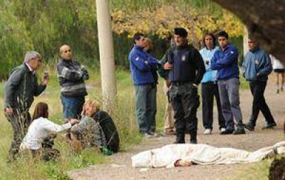 Ofrecen recompensa de 5000 d�lares a quien suministre datos sobre los asesinos del turista en Mendoza