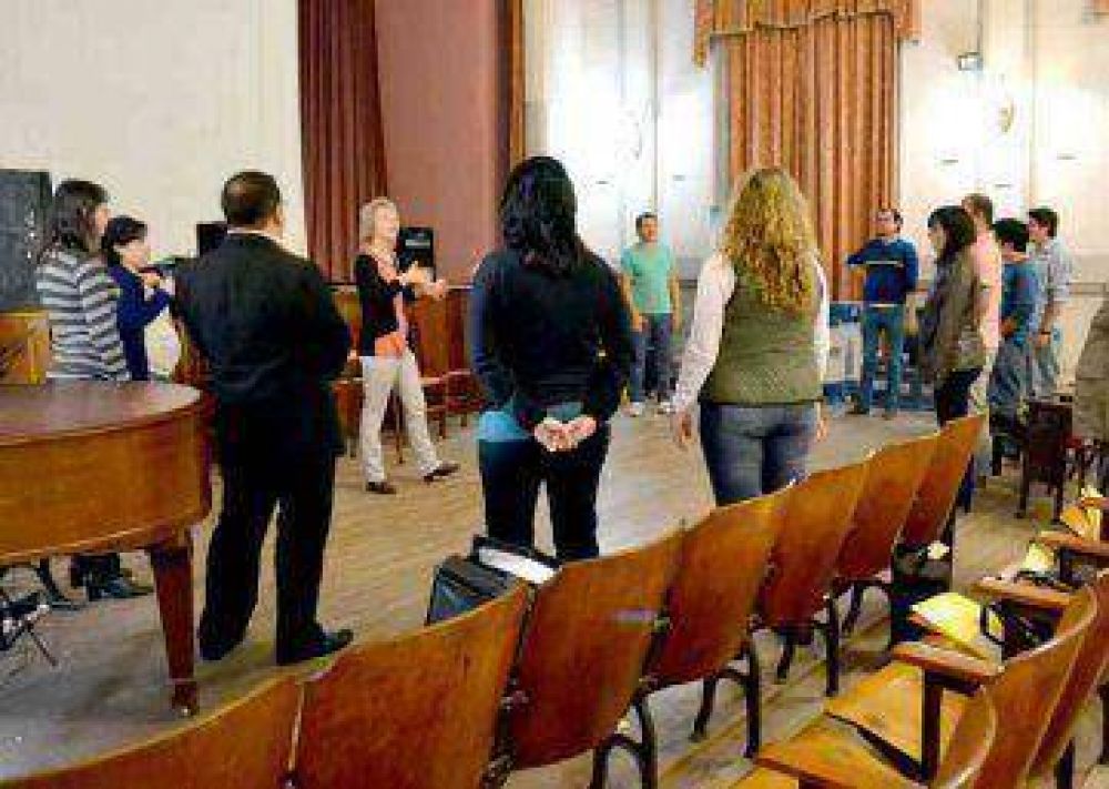 Coros departamentales se presentaron en la Normal