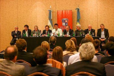 Con eje en la inseguridad, el Frente Renovador se reuni� con Granados