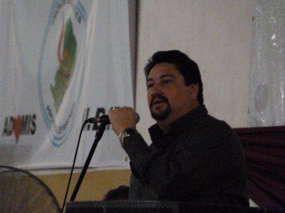 Closs a los docentes: �defiendan siempre sus derechos con fuerza y pasi�n, pero sin afectar a los dem�s�
