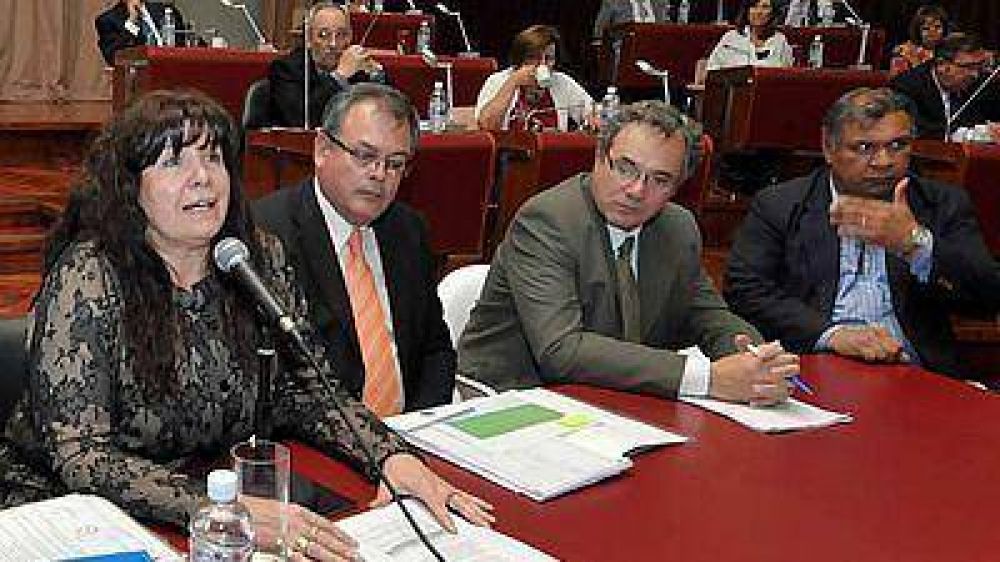 Denunciar�n a Dufour y Rojas por la prospecci�n sin observadores
