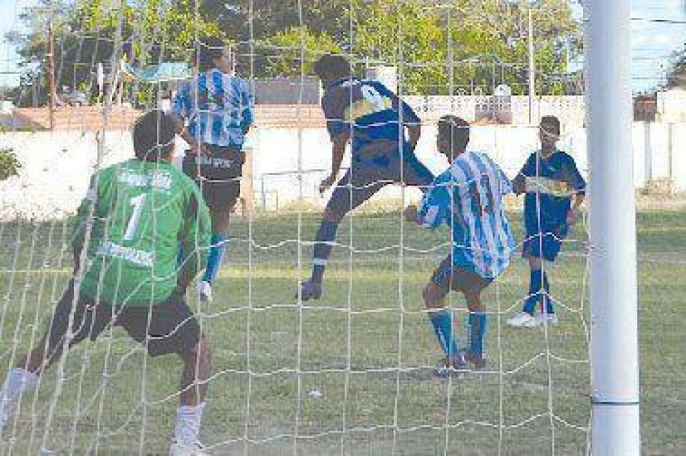 Tesorieri intentar� hoy seguir festejando ante Rioja Juniors