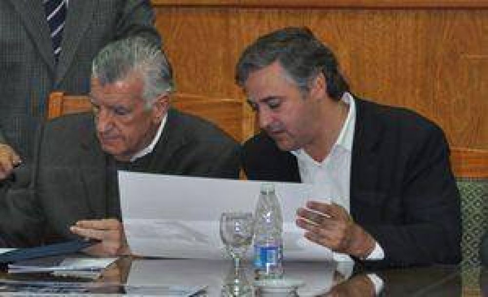La Provincia invertir� $330M en tres edificios estatales