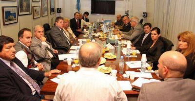 Tratan con Paraguay sobre el uso pac�fico de energ�a nuclear