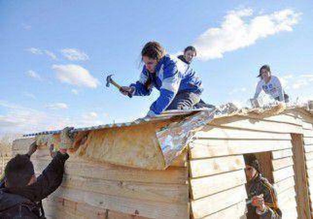 Construir�n 18 casas de emergencia 