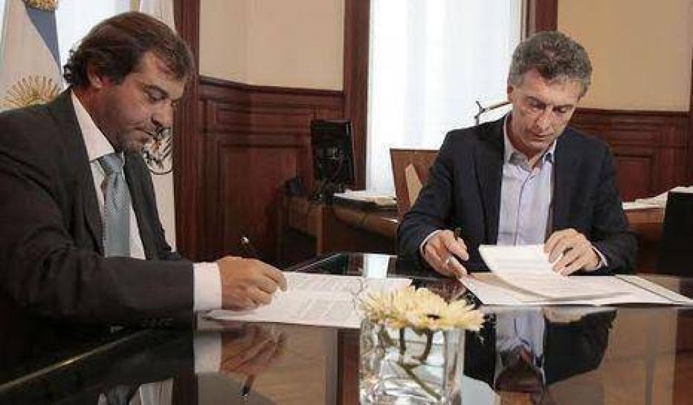 Macri firm� acuerdos con el Intedente de R�o Cuarto