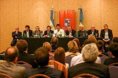 Con el eje en la inseguridad, el Frente Renovador se reuni� con Granados
