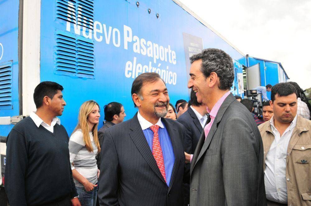 Isa y Randazzo dialogaron sobre seguridad vial y documentaci�n