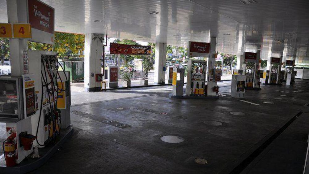 Aumentaron las naftas y los estacioneros prev�n que llegar� a $20 a fin de a�o
