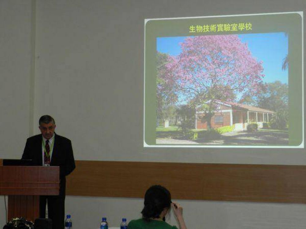 Inter�s de China en adquirir �rboles chaque�os