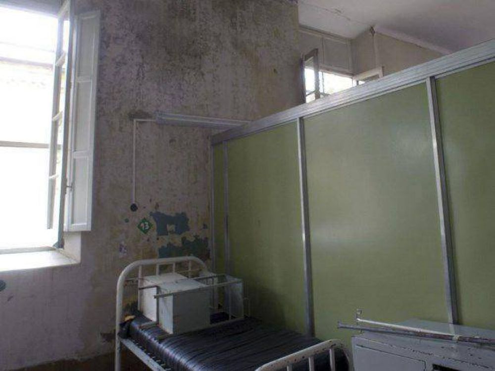 �El hospital de los pobres�, cada vez peor
