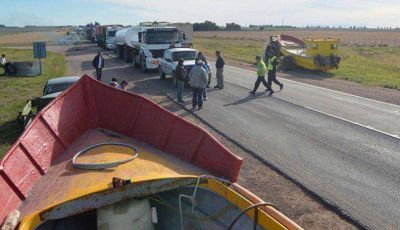 Pescadores artesanales cortaron totalmente la Ruta 3