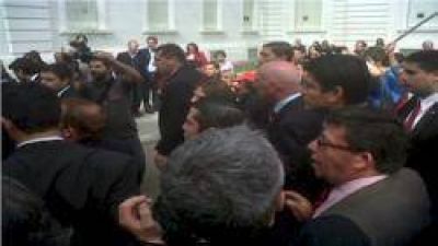 Incidentes en la apertura de sesiones ordinarias