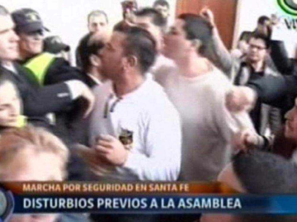 El vicegobernador Jorge Henn recibir� a los manifestantes que estuvieron la Legislatura