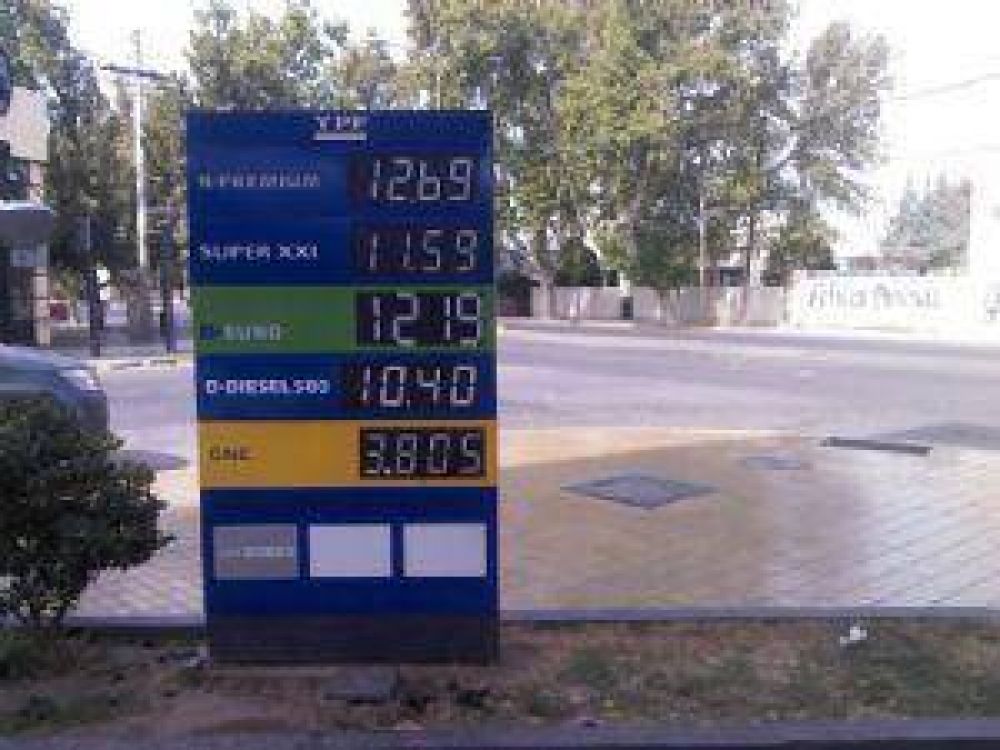 En San Juan tambi�n rige la suba de los precios de la nafta