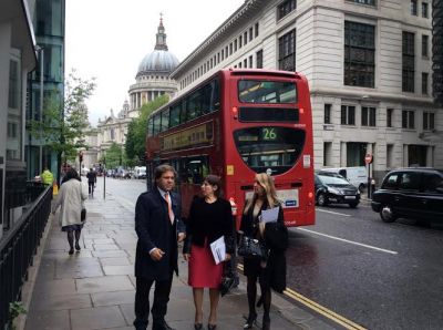 El sciolismo fue a buscar inversores a Inglaterra