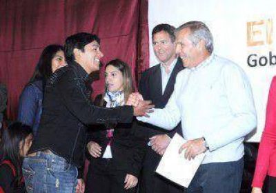 Sapag: �Voy a trabajar para darle la posta a otro gobernador del MPN� 