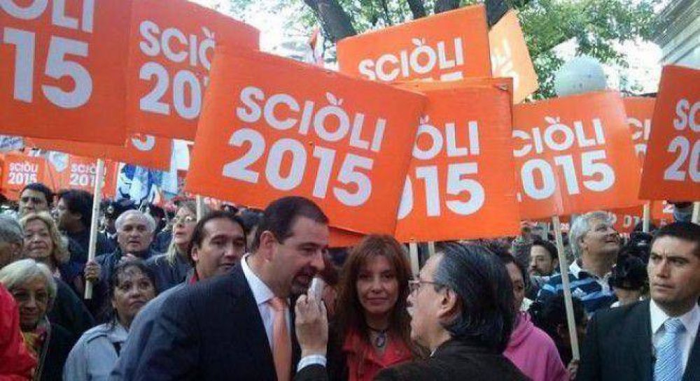 El lanzamiento de Scioli 2015 cop� la apertura de sesiones en Mendoza