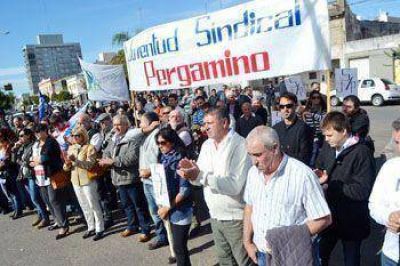 Destacando la unidad del movimiento obrero se llev� a cabo el acto por el D�a del Trabajo