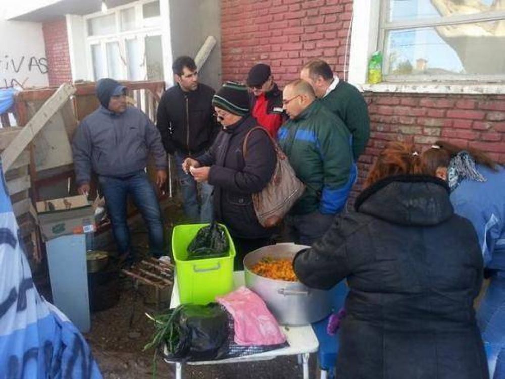 Olla popular para los empleados municipales